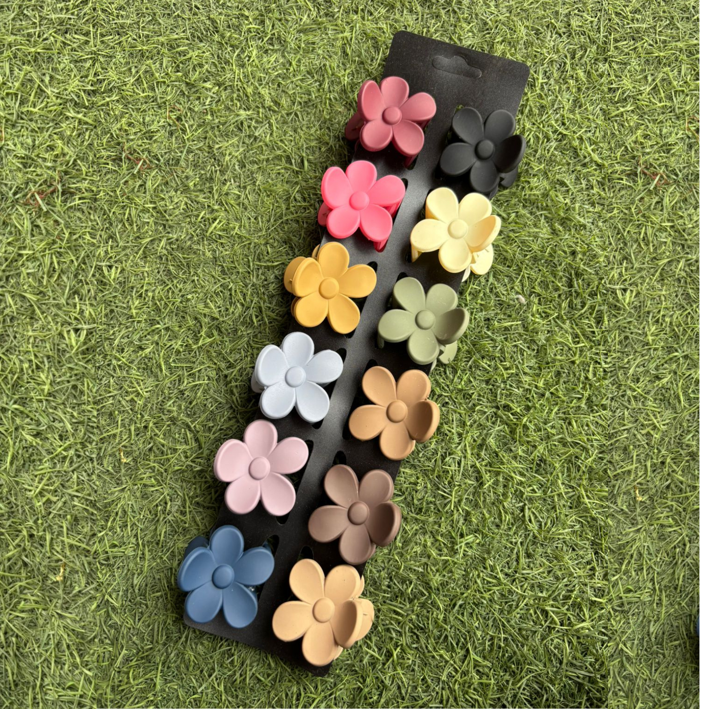 Flower Clutcher ( 12 pcs )